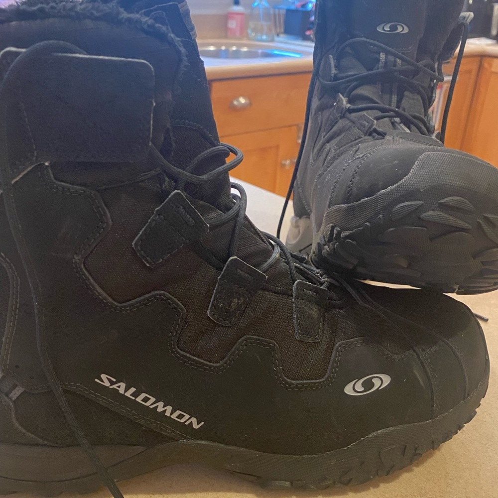 Salomon snow boots